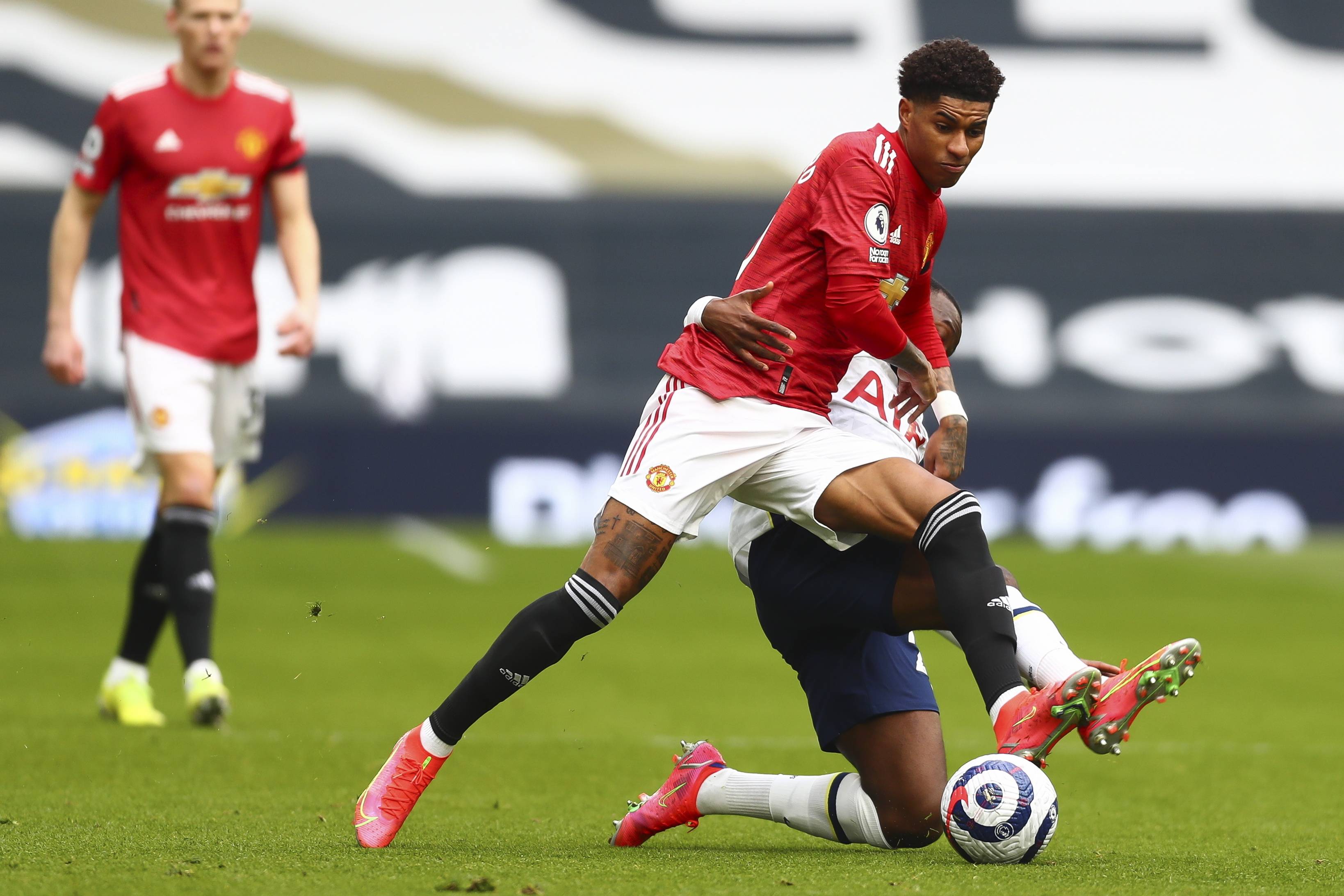 一記冷靜推 一記冷靜推